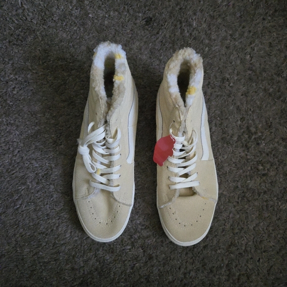 Vans Sk8 Hi Cozy Hug Men Size 11 Biscotti Tan And White Faux Fur 062025 - Picture 2 of 7